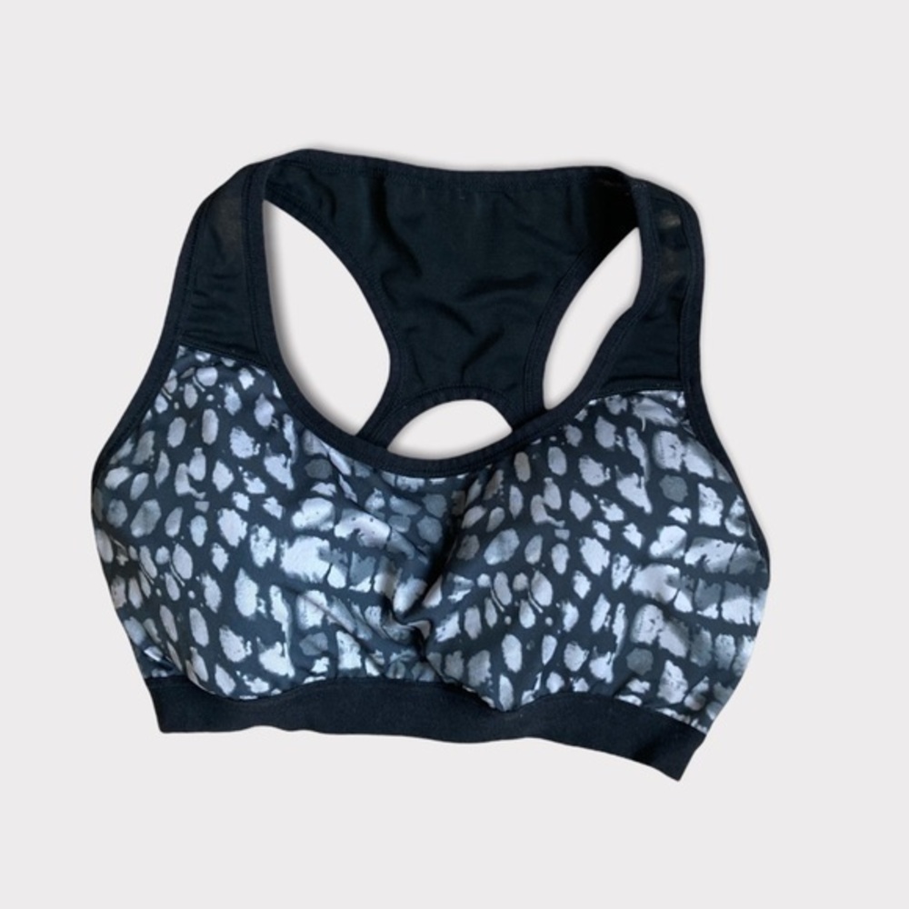 Danskin Now size large sports bra with removable pads gray & black animal print